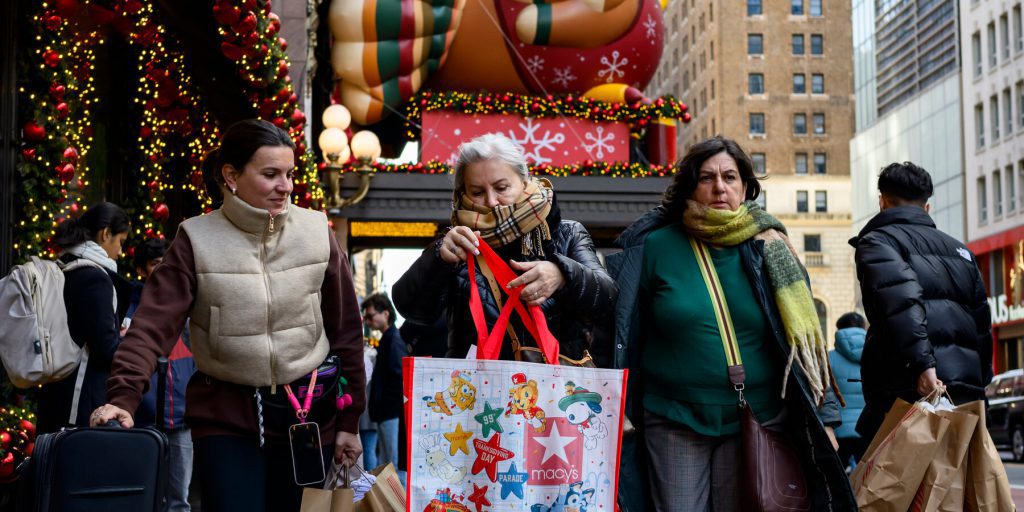 Vendite del Black Friday negli USA resistono a dazi e inflazione