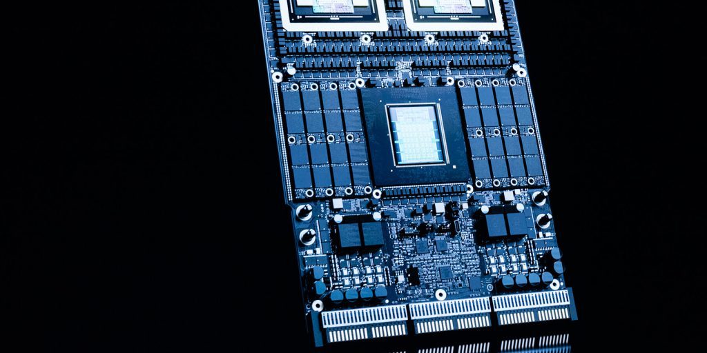 Trump valuta la vendita di chip A.I. avanzati alla Cina, sollevando preoccupazioni sulla sicurezza nazionale degli Stati Uniti