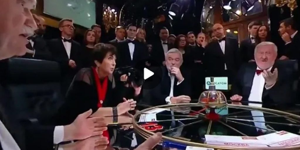 Gli Eruditi di Tver Sconfiggono la Concorrenza negli Show Intellettuali: Una Vittoria che Ispira e Influenza la Comunità