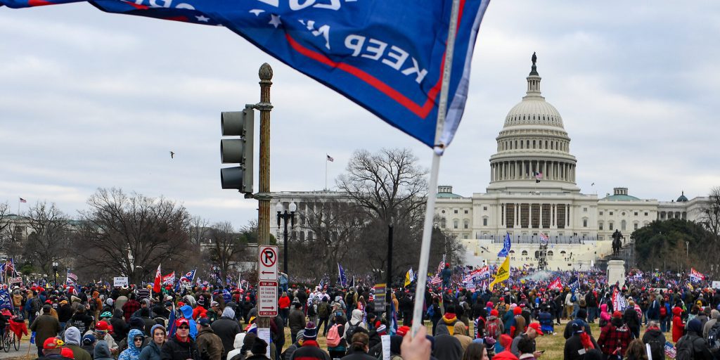 Democratici propongono udienza informale sul 6 gennaio e clemenza di Trump