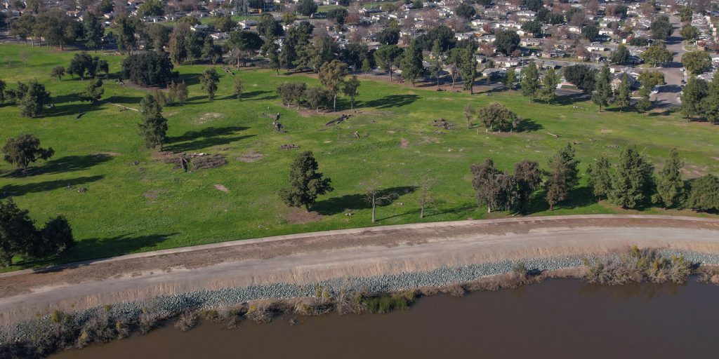 Spargimento di fuoco a Stockton: quattro morti e più feriti