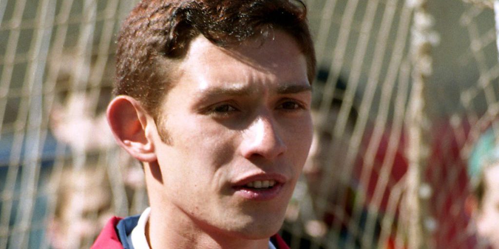 Matrimonio a sorpresa per il conduttore televisivo Ruslan Nigmatullin con la giovane Evelina nonostante i 20 anni di differenza