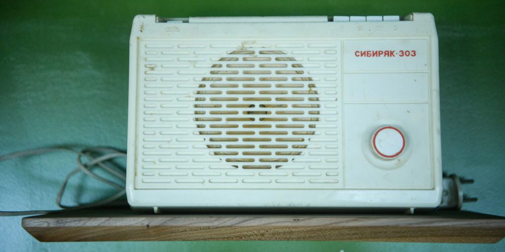 La Stazione Radio del Mistero: UVB-76 Trasmette Tre Messaggi Criptici in Un Solo Giorno