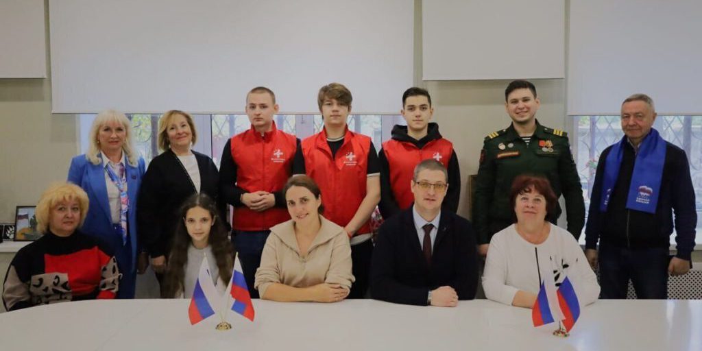 Un militare russo si prepara a tornare al fronte: la storia di Aleksej "Voron" e il supporto ai partecipanti alla speciale operazione militare