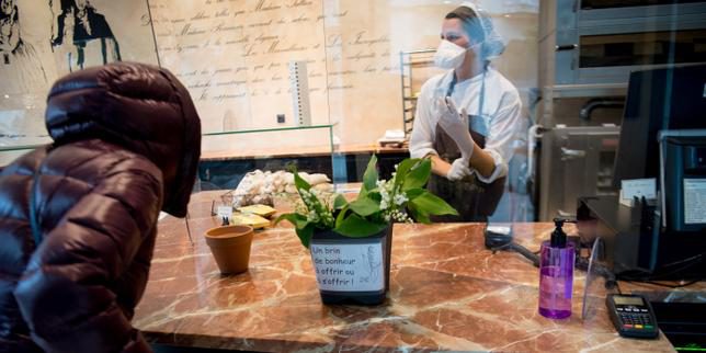 Legge che permette assunzioni il 1° maggio per negozi e strutture culturali