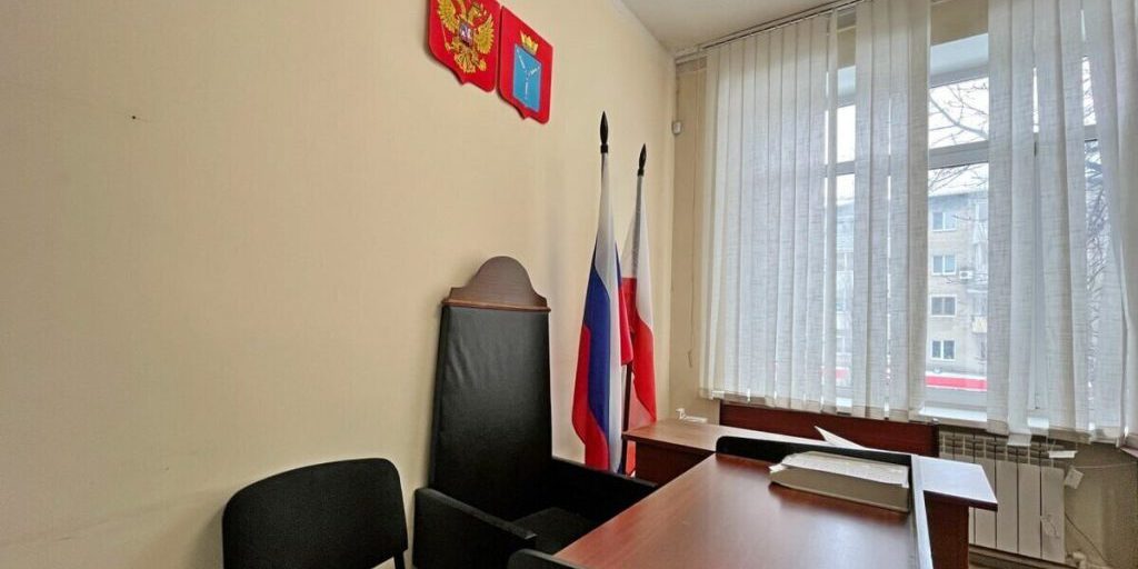 В Саратовской области судят двух бывших полицейских