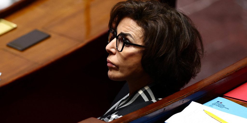 La scena politica francese in subbuglio: Renaissance sostiene Pierre-Yves Bournazel contro Rachida Dati nella corsa per la carica di sindaco di Parigi