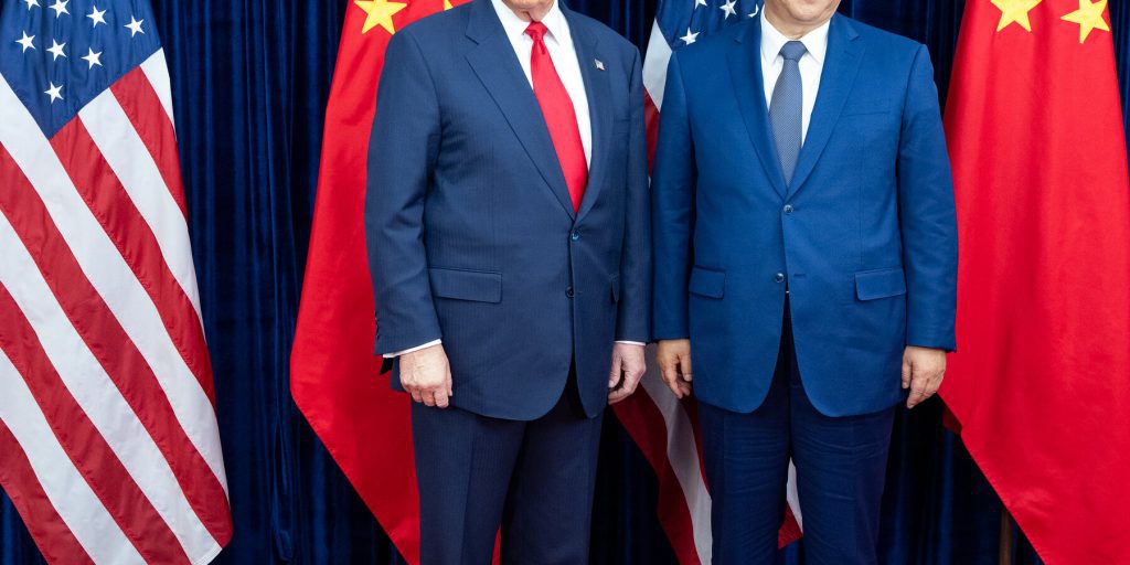 Accordo Commerciale tra Trump e Xi: Una Tregua Temporanea con Nuove Preoccupazioni sulla Proliferazione Nucleare
