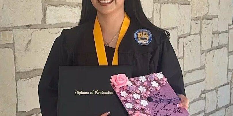 Studentessa di 19 anni deportata all'aeroporto di Boston durante viaggio di ringraziamento