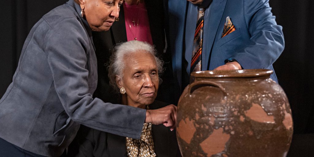Enslaved Potter’s Art, Displayed at Boston Museum, Returns to Heirs at Last