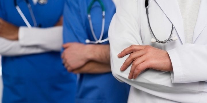 Medici in campagna: il numero di giovani professionisti della sanità che scelgono di lavorare in aree rurali nella regione di Smolensk è in costante aumento