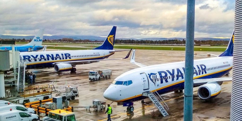 Ryanair riduce la sua presenza in Germania: 800.000 posti e 24 rotte cancellate, cosa significa per l'economia tedesca?