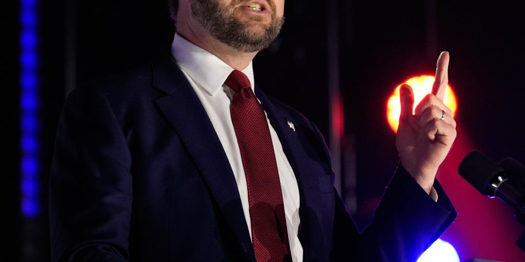 La libertà di scelta religiosa al centro di una controversia: il caso di JD Vance e la sua speranza per la moglie Usha Vance