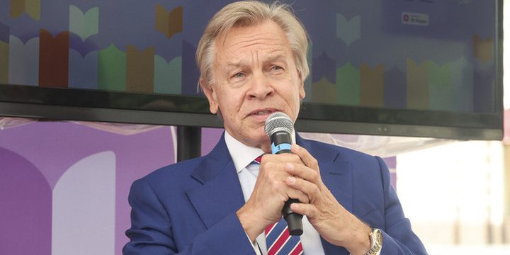 Пушков: Стубб может посоревноваться в глупости с Бербок