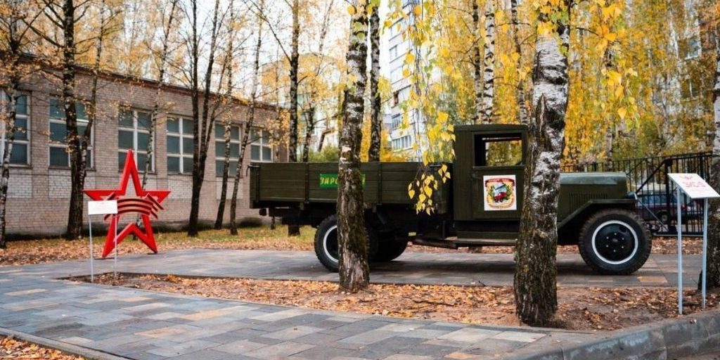 Inaugurato a Smolensk lo Skver Pamjati un Parco Commemorativo per Onorare i Guerrieri Automobilisti