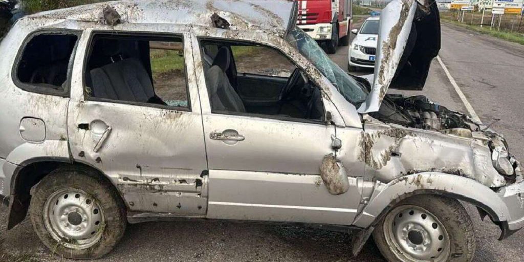 Chevrolet Niva перевернулась в Левобережном районе Воронежа