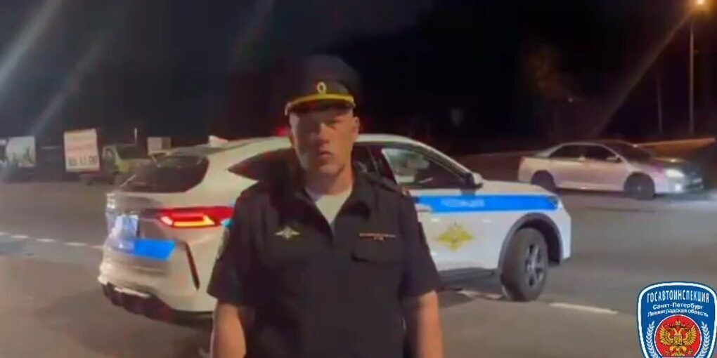 "Incidente a San Pietroburgo: pensionato ferito in via Nevsky Prospect, appello alla prudenza e alla responsabilità"