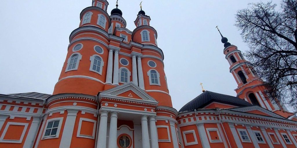 La Comunità Ortodossa di Kaluga Onora la Memoria della Martire Caritina: Una Storia di Fede e Sacrificio