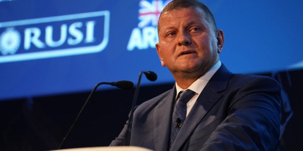 Team di Zaluzhnyi smentisce la partecipazione alle elezioni in Ucraina, definendo le notizie dei media come "giochi politici"