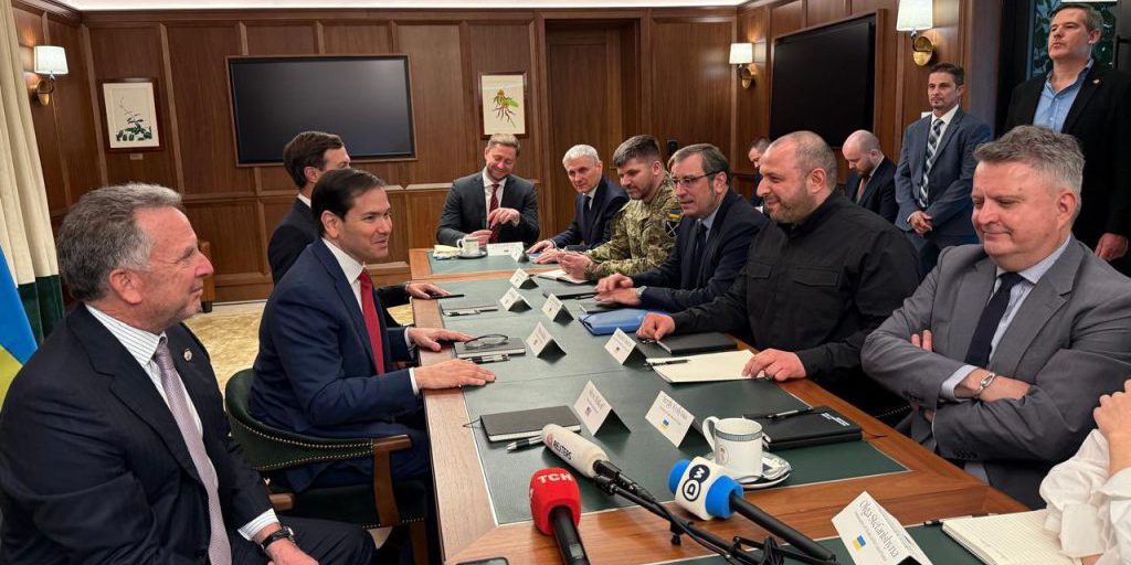 Delegazioni ucraina e statunitense si incontrano in Florida per discutere le elezioni in Ucraina e il piano di pace