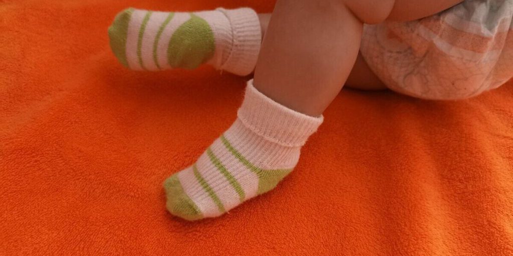 В Ленобласти врачи выходили новорожденного «мальчика-пушинку»