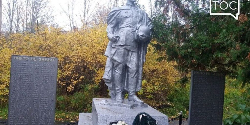 Мемориалы обновили в Опочецком районе