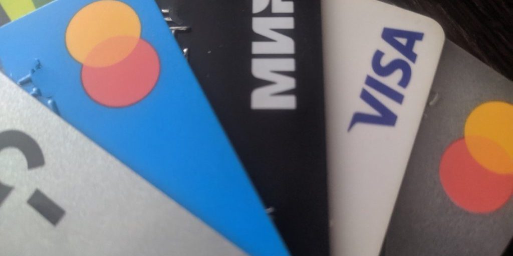 Подросток в Вологде подозревается в краже денег с банковского счета