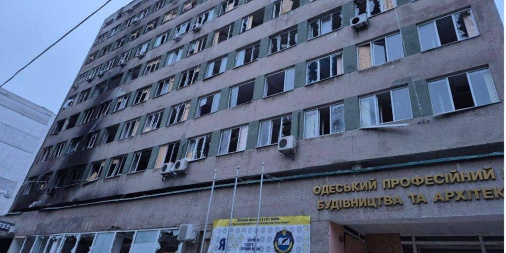 Scuole di Odesa danneggiate da attacco russo: l'Istituto di Liceo Vocale colpito