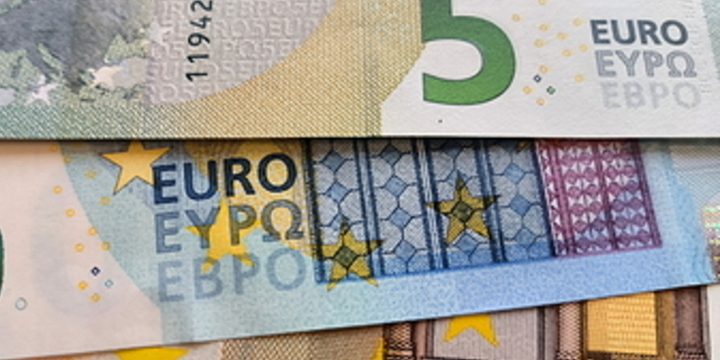 "Insegnante assente per 16 anni: la storia dello scandalo a Wezel, in Germania"