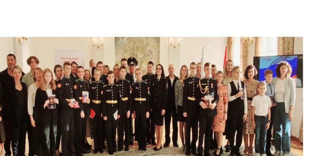 Assegnati i primi passaporti ai giovani di Petrosavodsk: un passo verso l'indipendenza e la scoperta del mondo