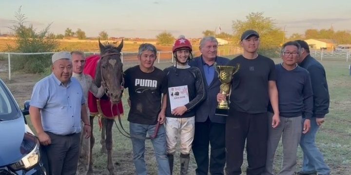 В Элисте прошел конно-спортивный праздник
