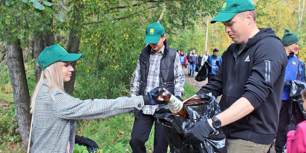 По всей Чувашии проходят осенние субботники