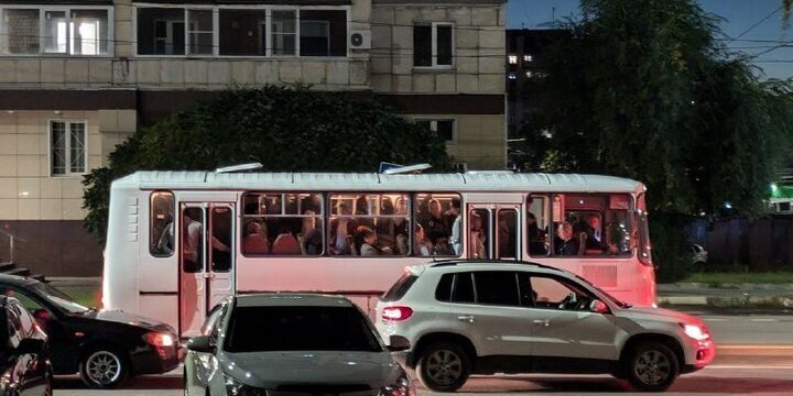 Транспортный коллапс и жуткие пробки накрыли вечерний Воронеж