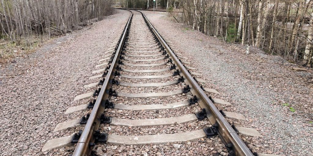 Minacce di ordigni esplosivi sui treni: ultime notizie e analisi sulla sicurezza dei passeggeri