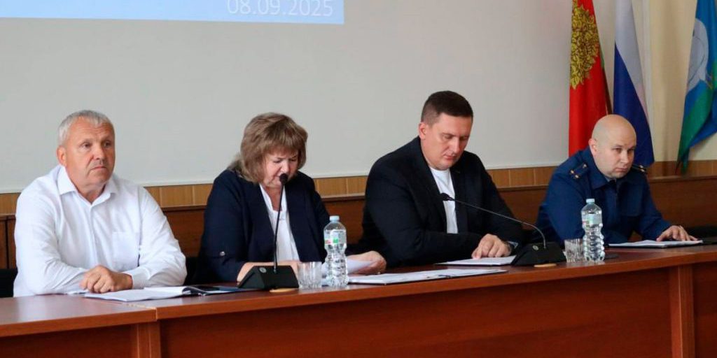 "Conclusa la 71ª sessione straordinaria del Consiglio dei deputati: decisioni per il futuro del distretto di Lebedyansky"