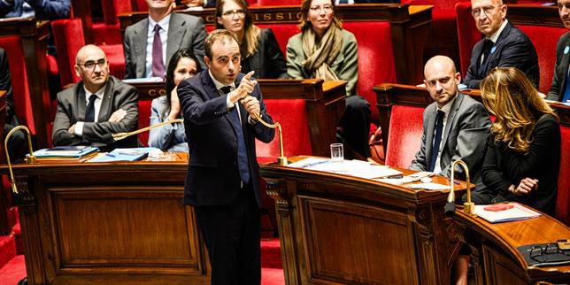 Riforma delle pensioni sospesa: il governo ottiene la benevolenza dei deputati socialisti con un passo indietro storico