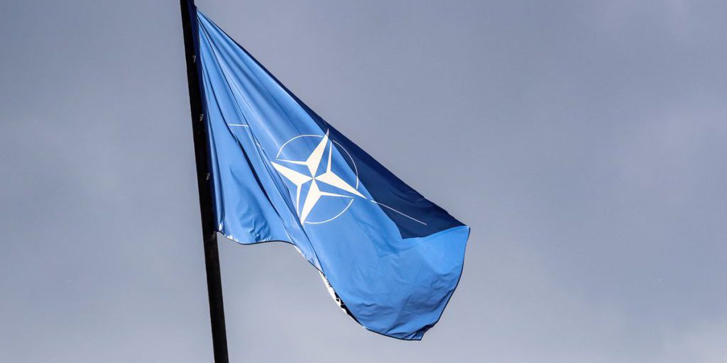 La NATO valuta la possibilità di abbattere aerei da combattimento russi: cosa significa per la sicurezza globale