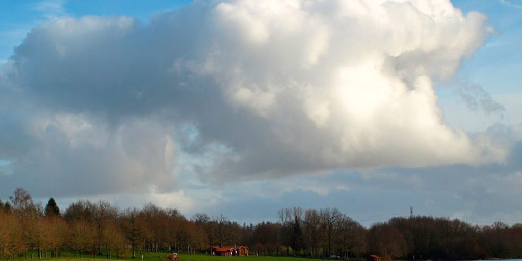 Previsioni Meteo per il 7 Ottobre: Tempo Nuvoloso con Schiarite a Lipetsk