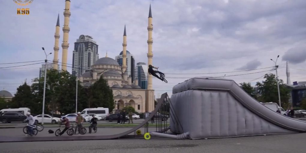 В Грозном наградили победителей велогонки «Дружба народов Северного Кавказа»