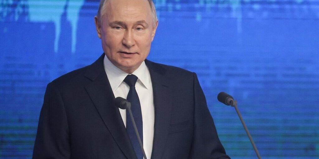 Tensioni nucleari tra Russia e Ucraina: Putin avverte Zelensky dopo i bombardamenti alla centrale di Zaporižžja