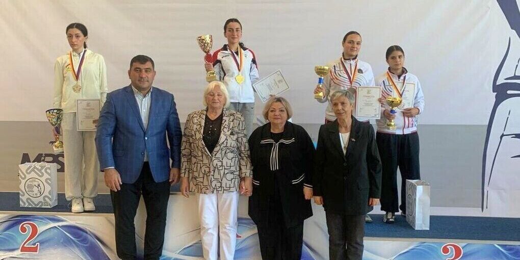 Фехтовальщицы из Пятигорска завоевали медали всероссийских соревнований