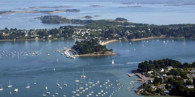 Elezioni 2026: i residenti secondari del littoral breton influenzano le politiche costiere