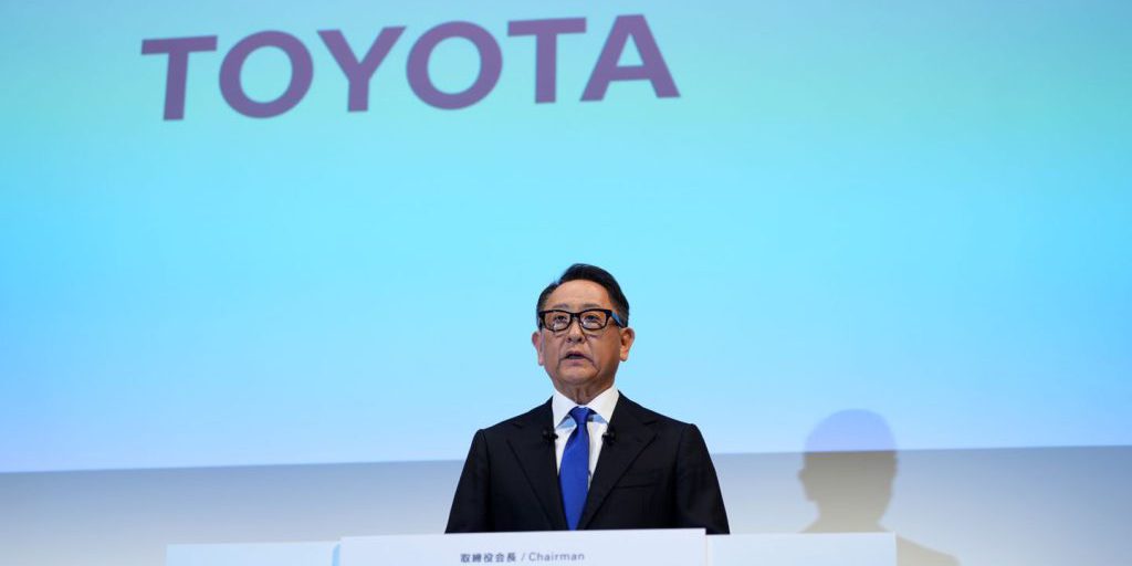 Toyota stabilisce un nuovo record di vendite grazie alla forte domanda di modelli ibridi in Cina e Nord America nonostante i dazi imposti dall'amministrazione Trump