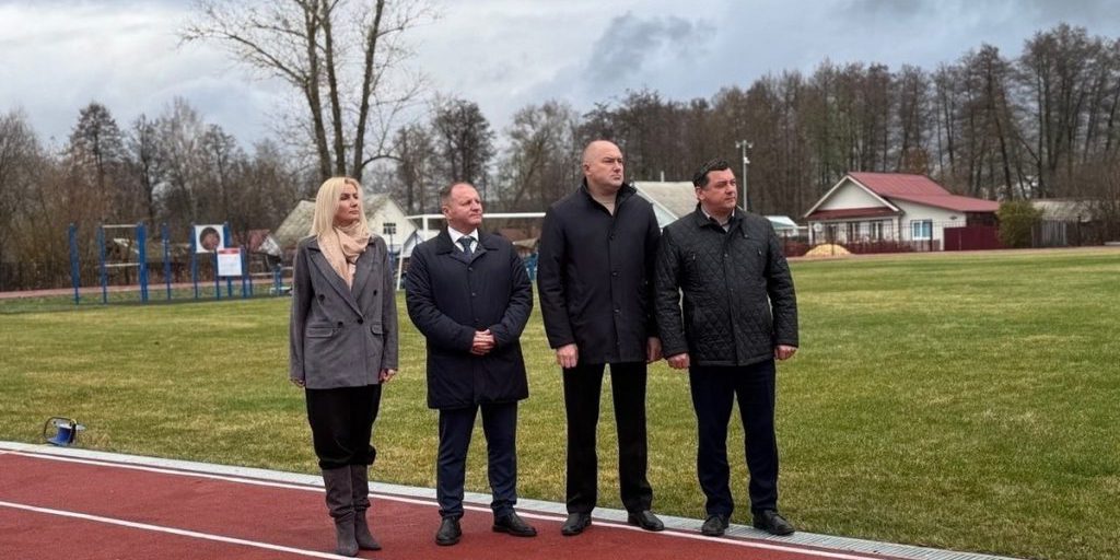 В Сосновоборском районе после реконструкции открылся стадион «Труд»