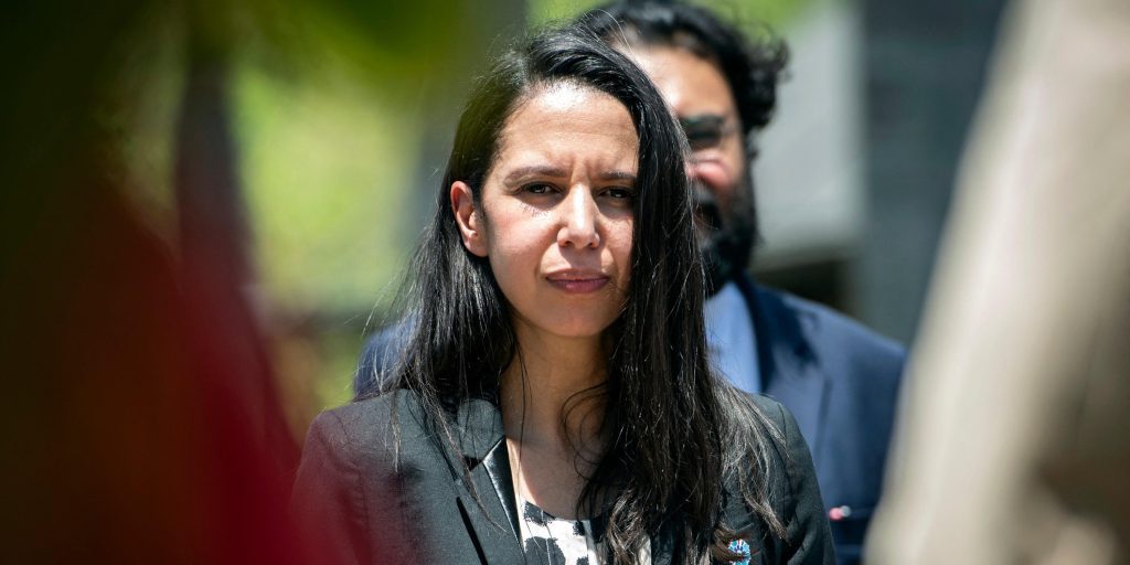 Ministra Moutchou: il FLNKS non può prendere in ostaggio la Nuova Caledonia, Macron apre un vertice sul futuro dell'arcipelago