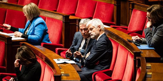 Deputati LR puntano a vittorie parlamentari: lanciano discussione sul divieto del velo per i minori