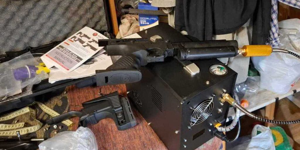 Arrestato uomo che ha ferito studentessa con arma da fuoco in un cortile nella regione di Buriazia