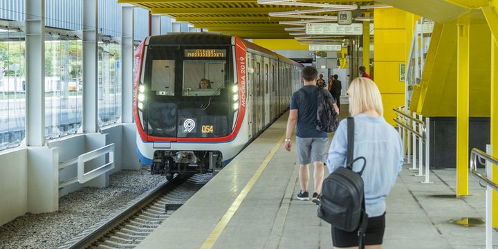 Uomo arrestato a Mosca per violenza contro una donna in metrò