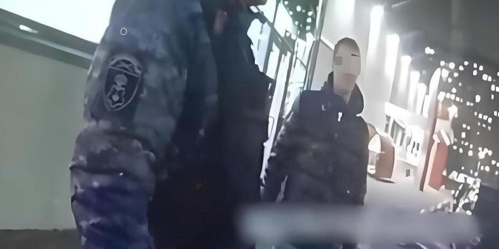 Arrestato a San Pietroburgo un uomo armato dopo una lite in un parcheggio