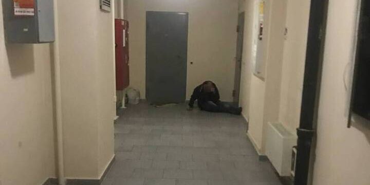 «Мы боимся выйти из квартиры»: жителей многоэтажки в Краснодаре более 3 лет держит в страхе сосед-дебошир